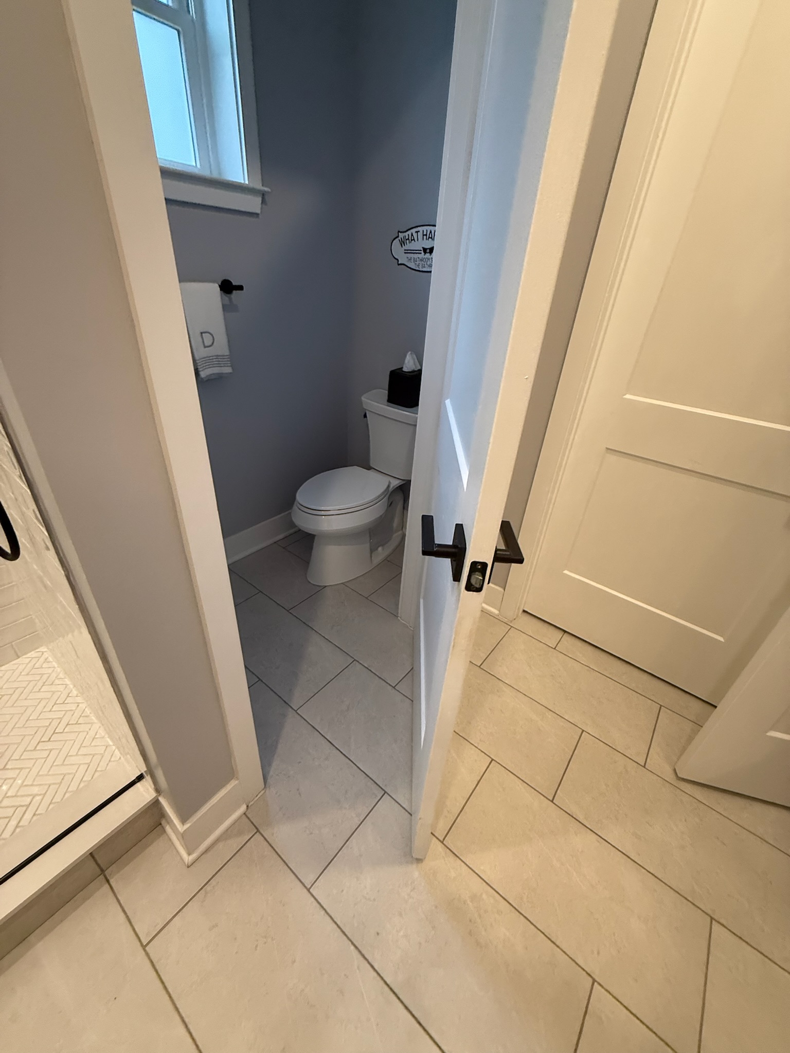 Bathroom Herringbone - Photo 7