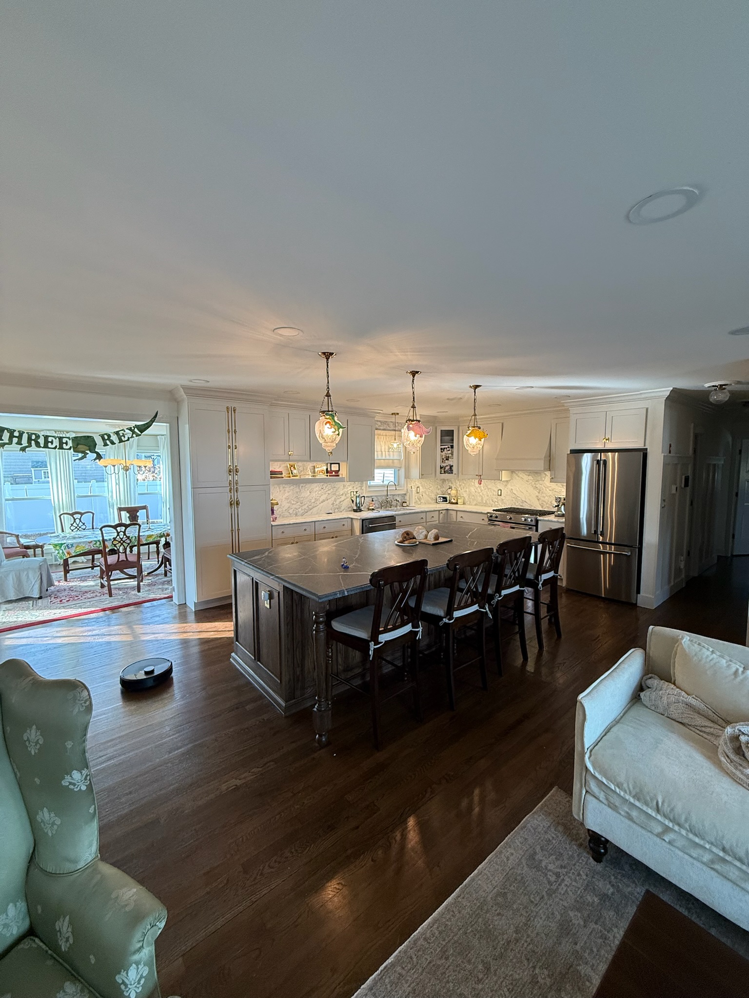 Bathroom Marble Walkin - Photo 12