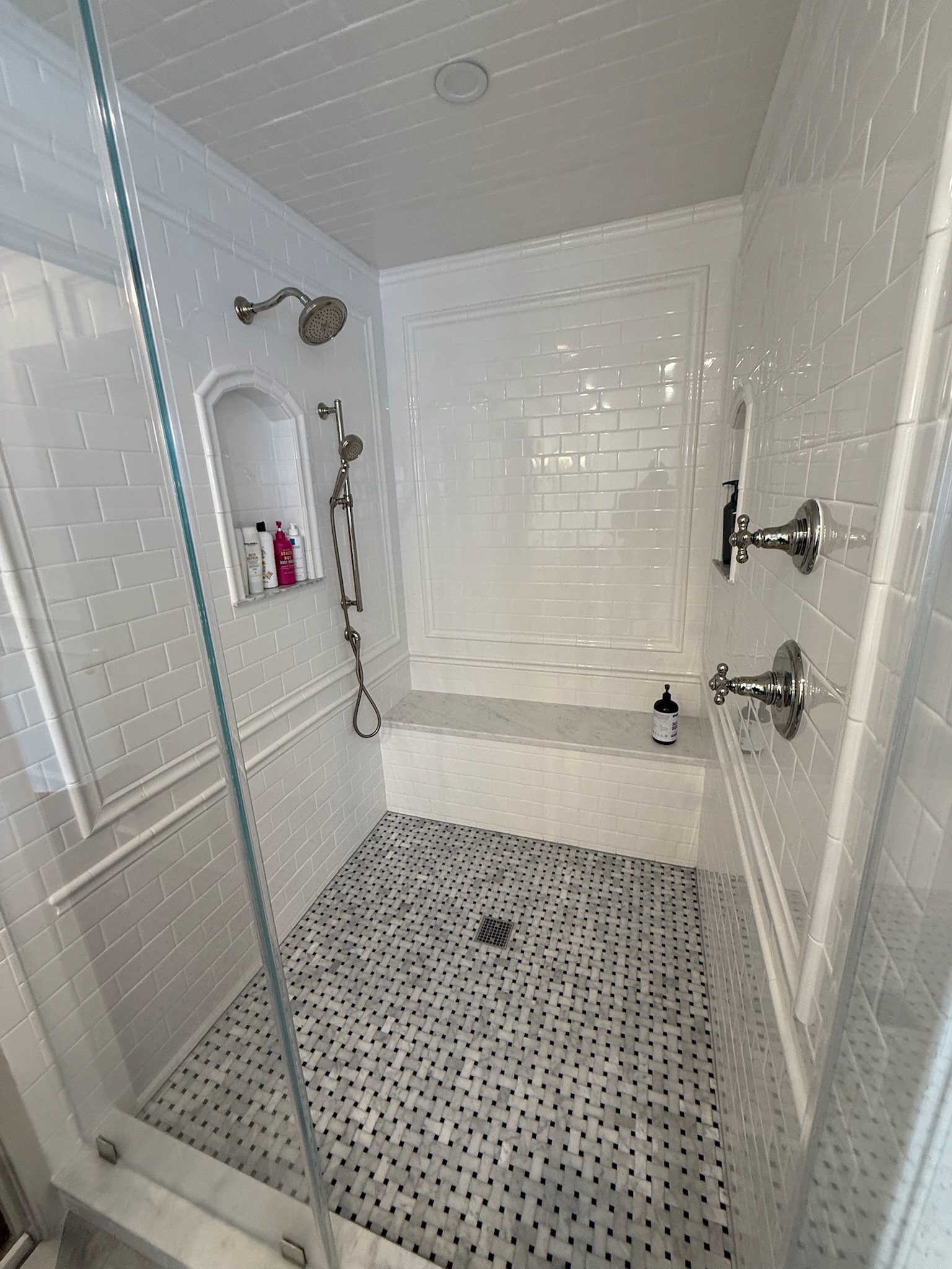 Bathroom Marble Walkin - Photo 22