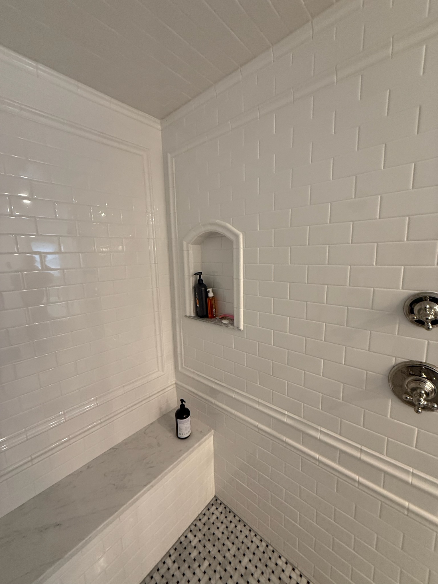 Bathroom Marble Walkin - Photo 24