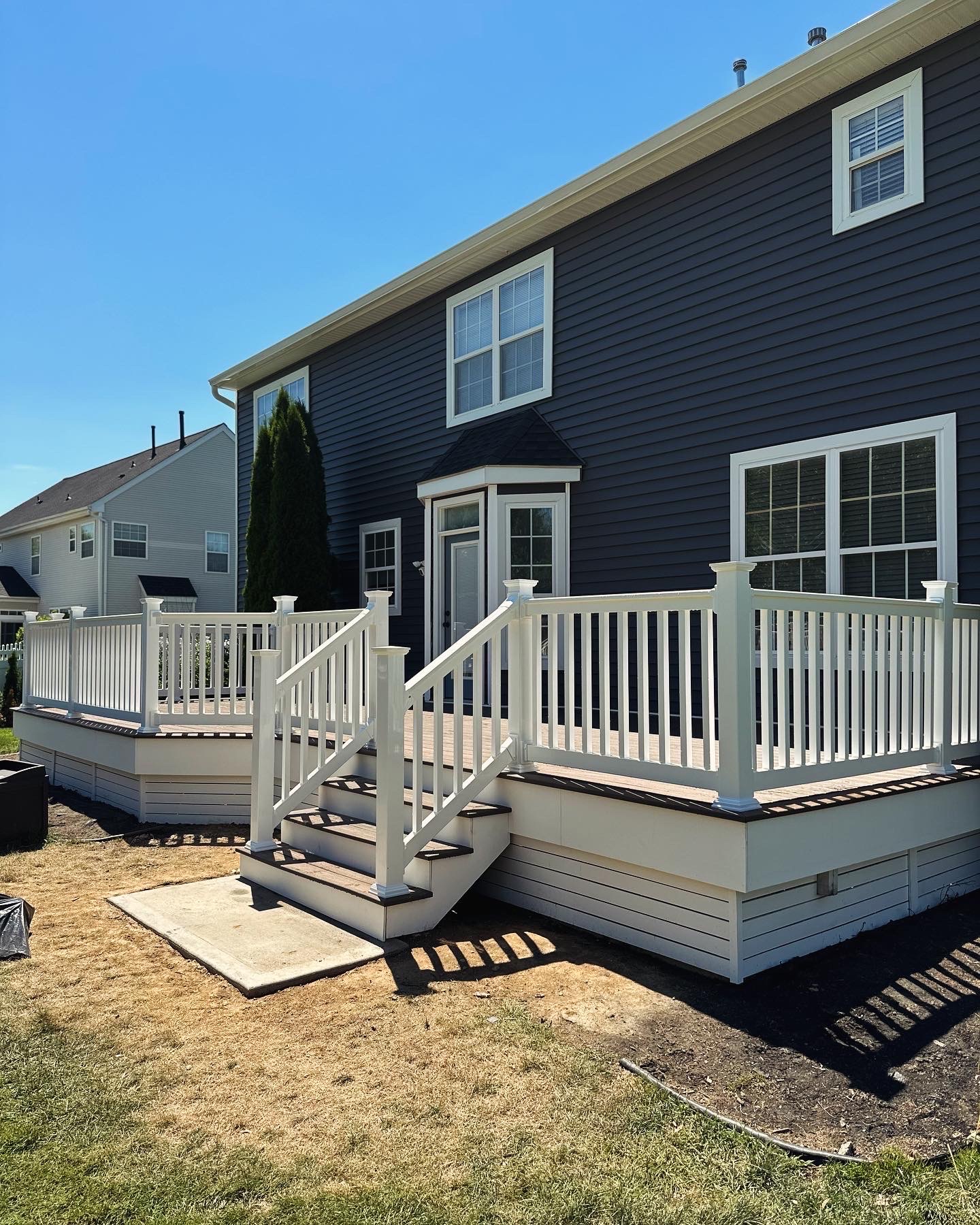 Deck Twostory Modern - Photo 6