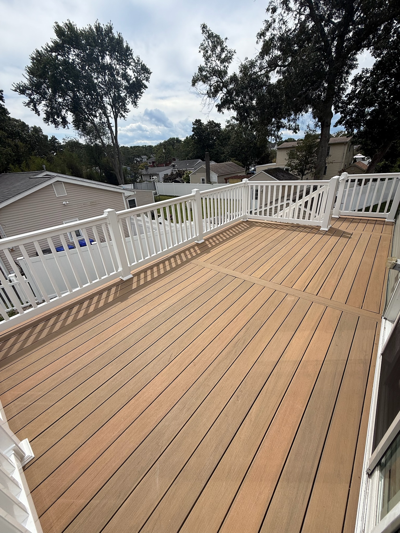 Deck Twostory Whiterailing - Photo 7