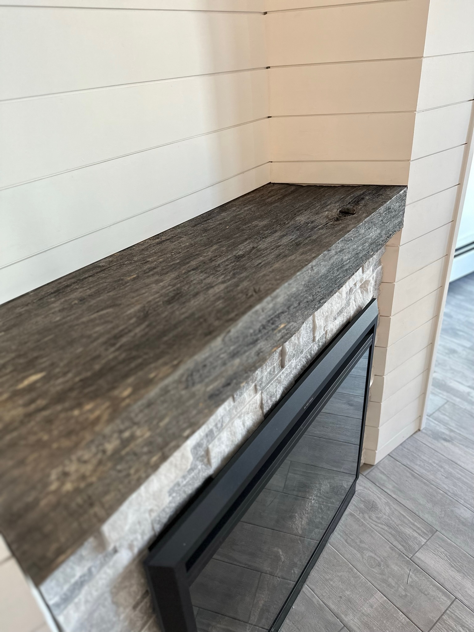 Interior Flooring Fireplace - Photo 18