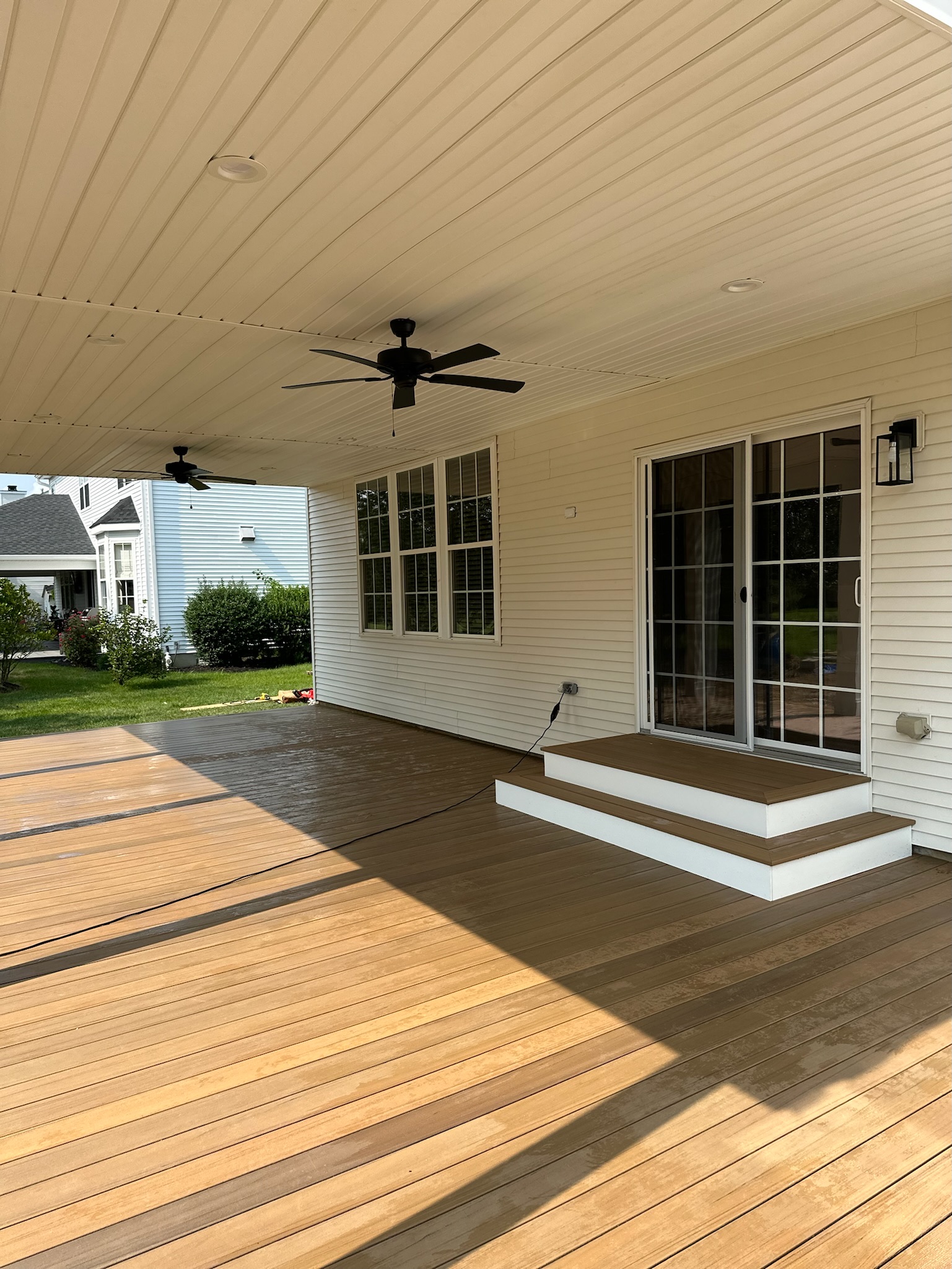 Interior Screenedporch Night - Photo 8