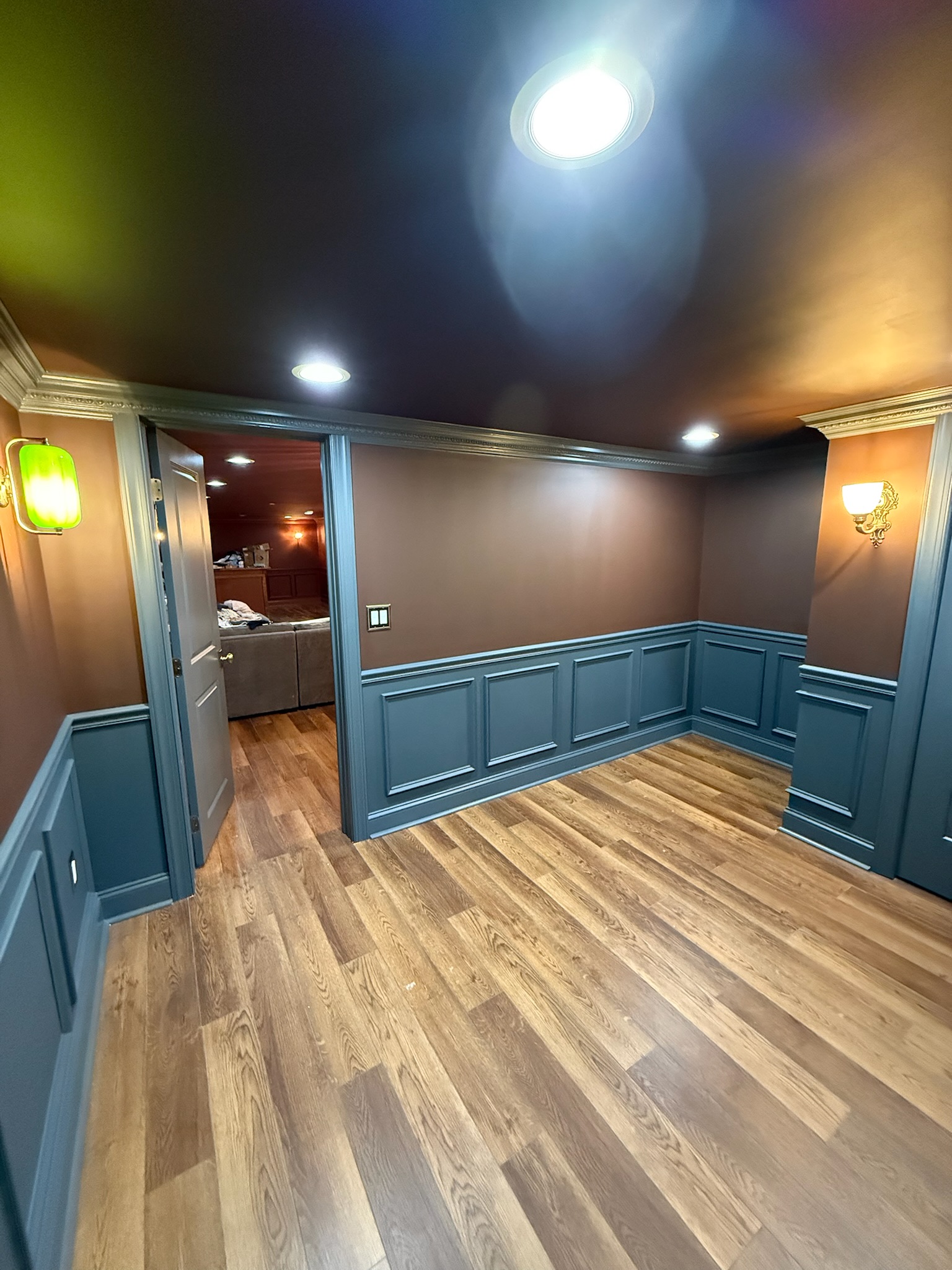 Kitchen Whitecabinets Island - Photo 17