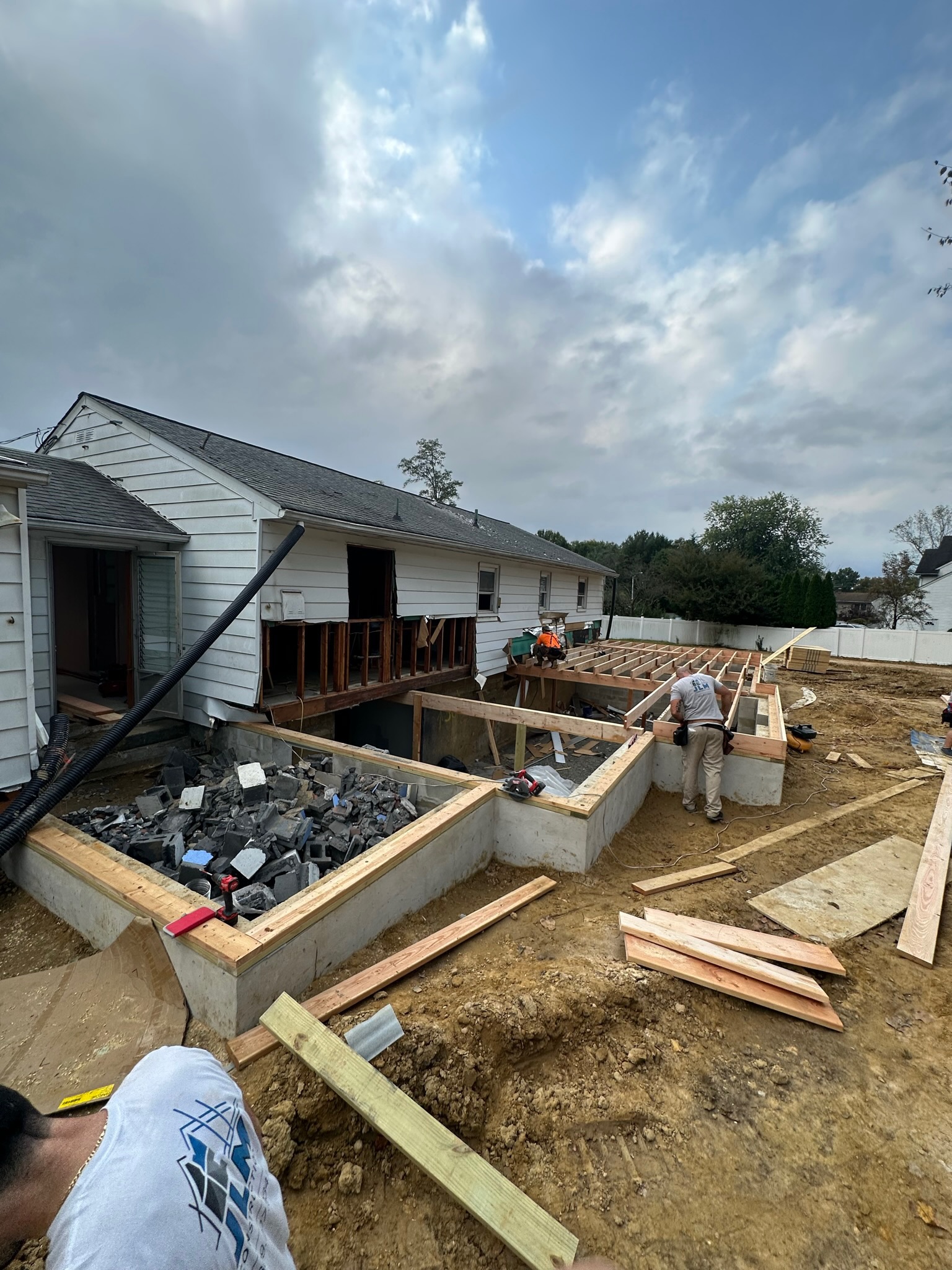 Newhome Framing - Photo 9